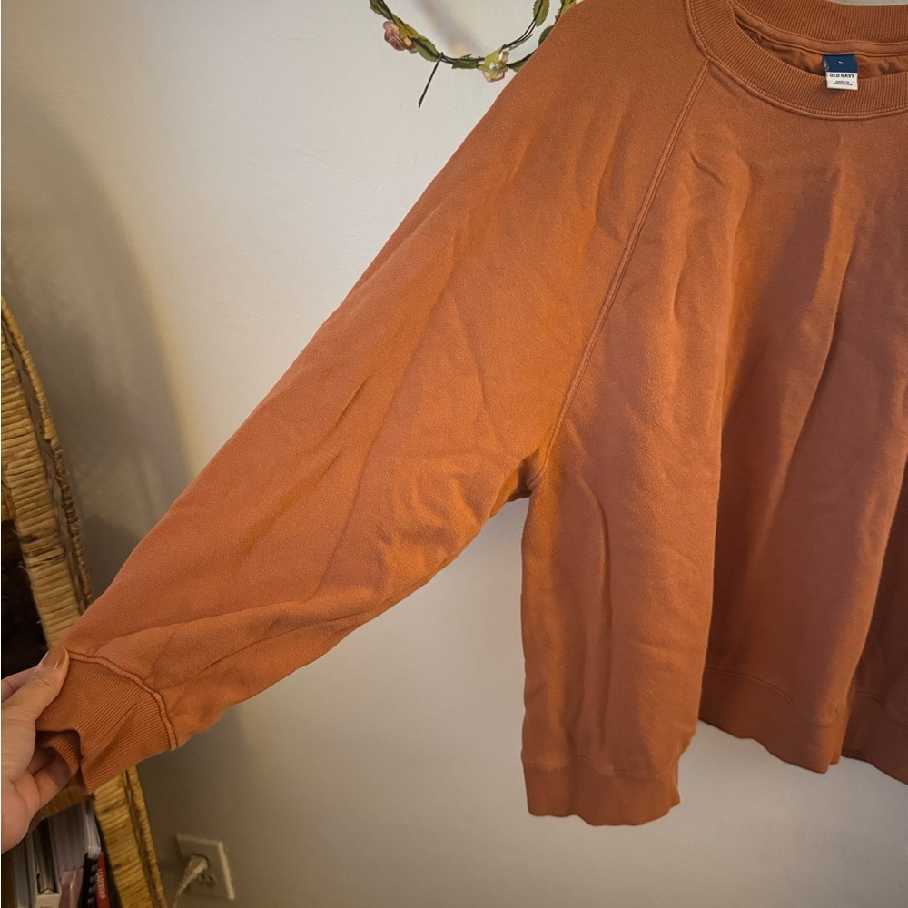 Old Navy Rust Colored Crewneck - Picture 3 of 3
